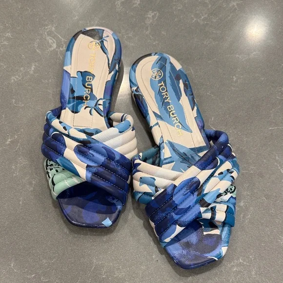 Tory Burch Blue and White Knotted Floral Slide Sandals - Picture 2 of 7